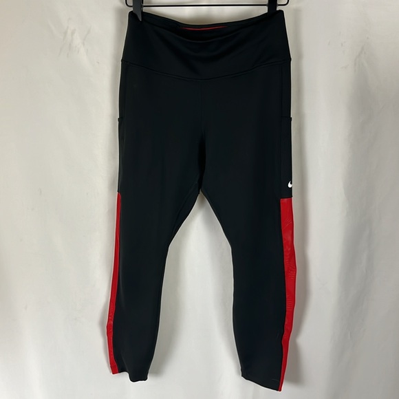 Nike Dri-Fit Women’s Leggings – Size Medium - Picture 5 of 5